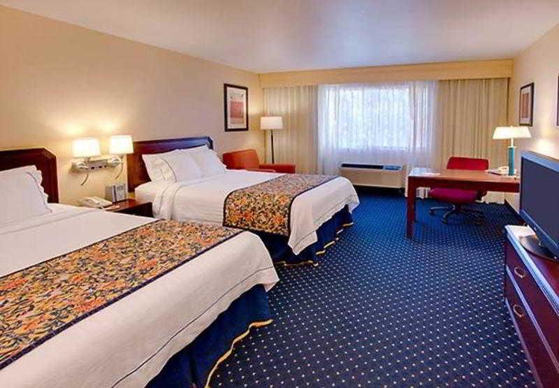 Fairfield Inn & Suites By Marriott Salt Lake City Downtown Стая снимка